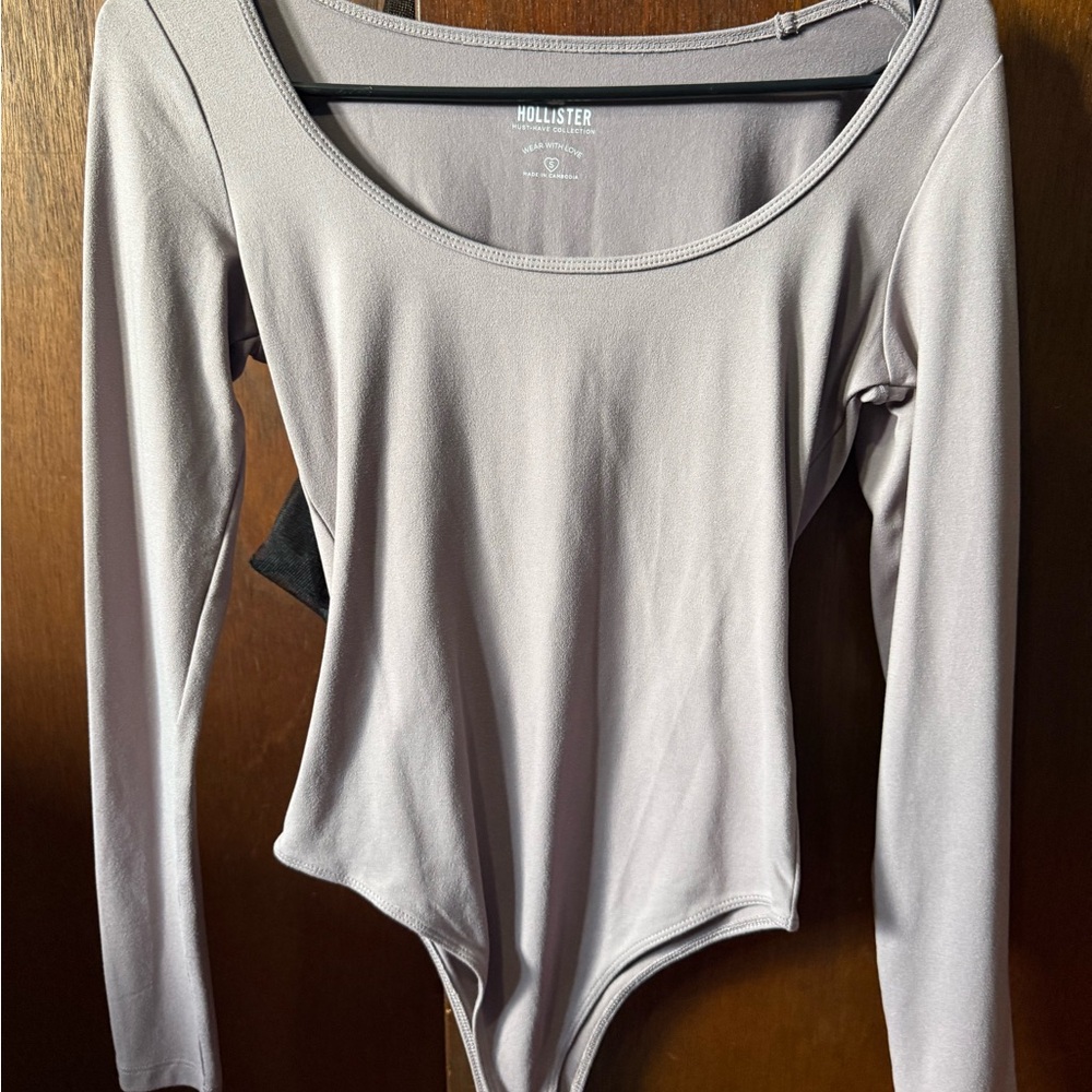 Hollister Women's Light Gray Long Sleeve Bodysuit